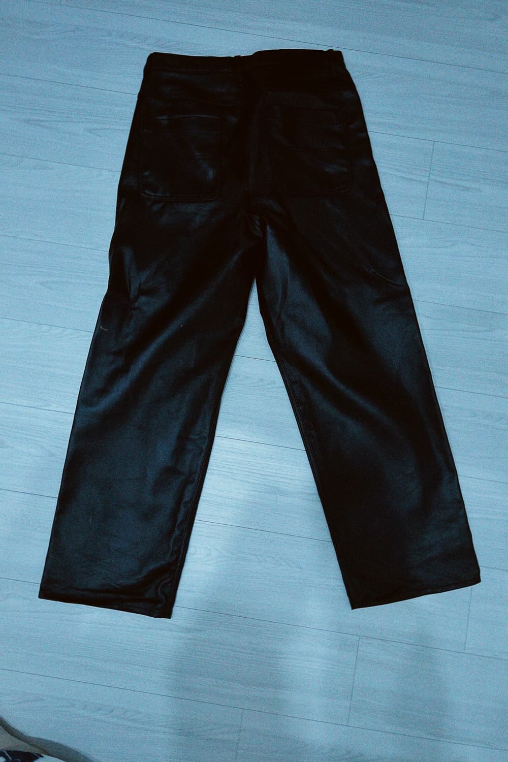 Pleasures 라텍스 포뮬라 배기 팬츠 32사이즈 팝니다 상품이미지3