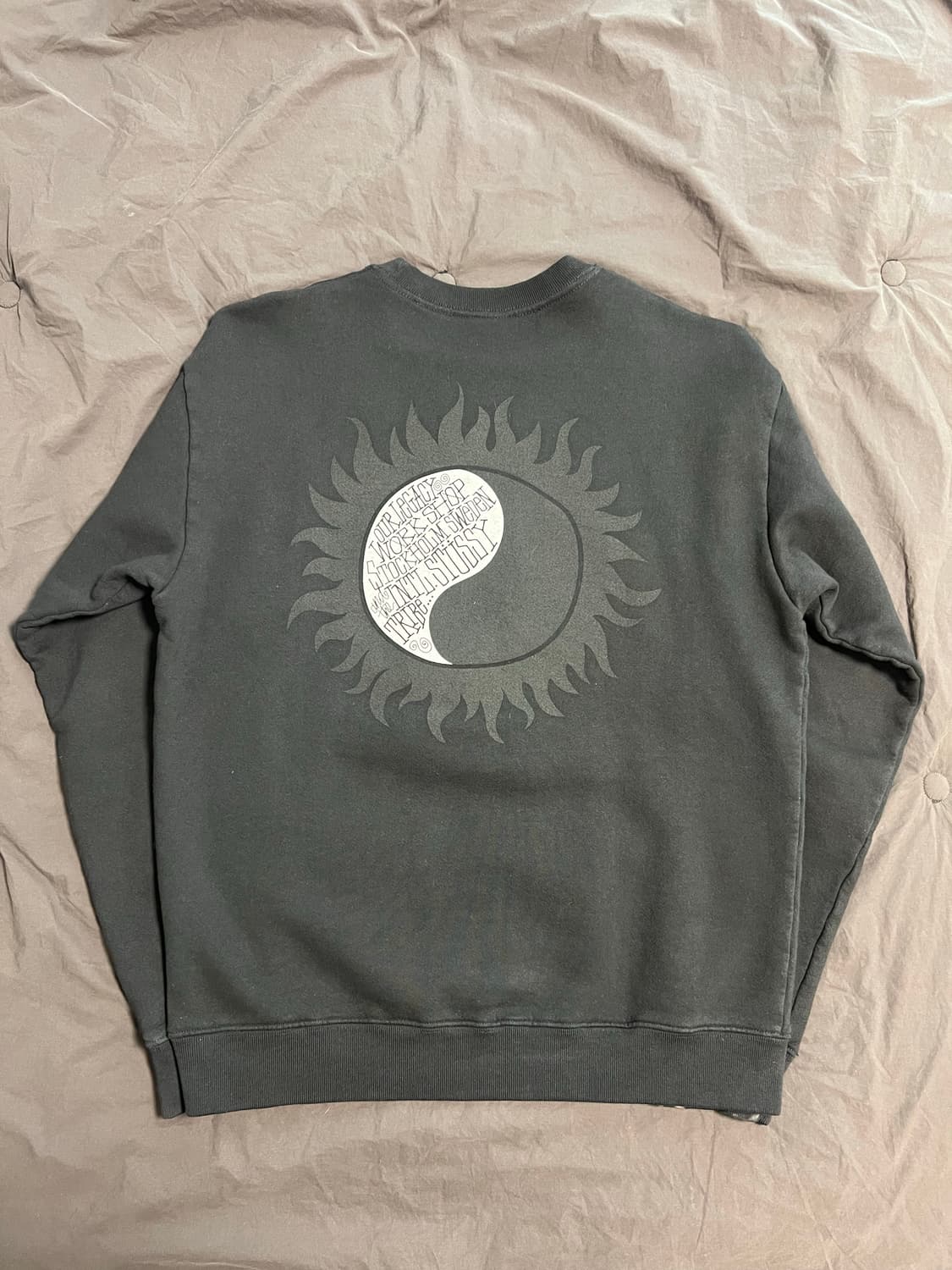 아워레가시 워크샵 스투시 음양 맨투맨 상품이미지2