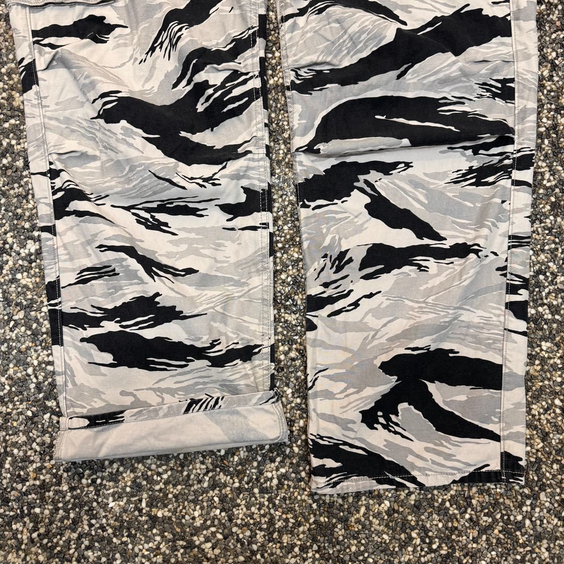 리바이스 빅사이즈 타이거 카모 카고 팬츠 (44) 상품이미지3