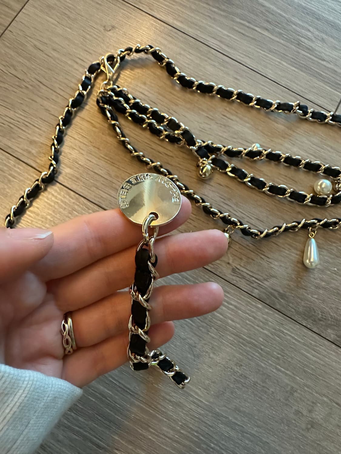 비로우더벨트 (B-low the belt) 진주 골드 체인 벨트 상품이미지3