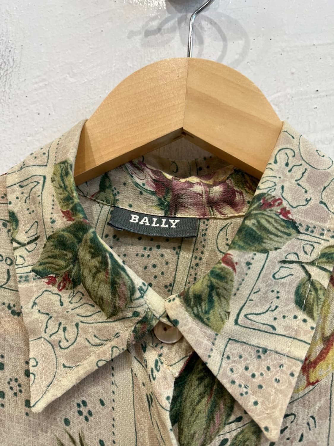 BALLY 발리 플라워 비스코스 반팔 셔츠 Made in ITALY 상품이미지3