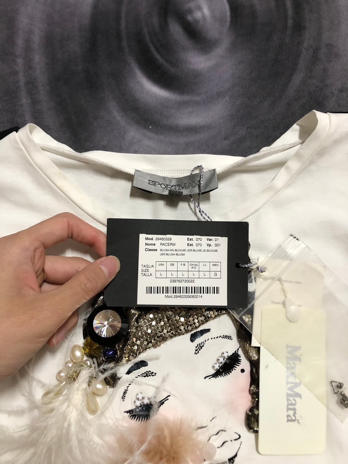Milady Corsage Asymmetry T-shirt 상품이미지5