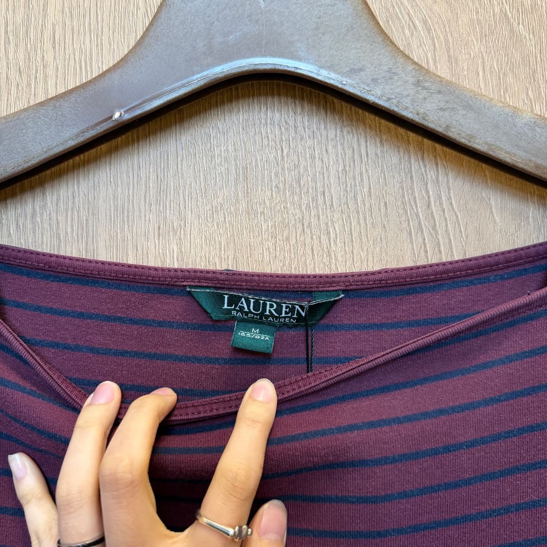 폴로 랄프 로렌 스퀘어넥 롱슬리브 티셔츠 스트라이프 패턴 디테일 버건디 상품이미지5