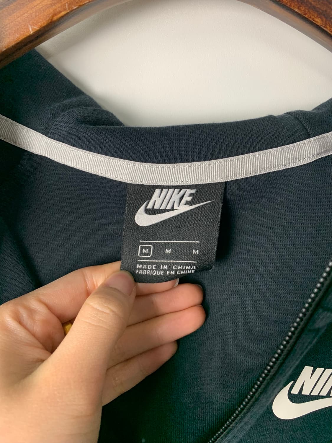 나이키 테크팩 블랙 후드집업 상품이미지6