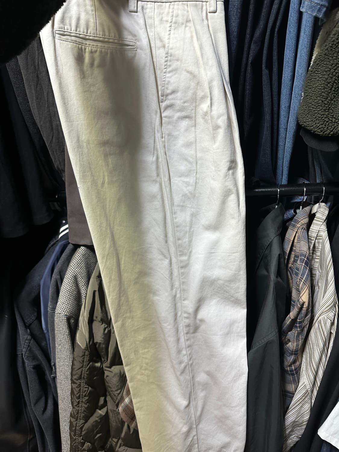 무신사 투턱 치노팬츠 크림 30 사이즈 상품이미지4