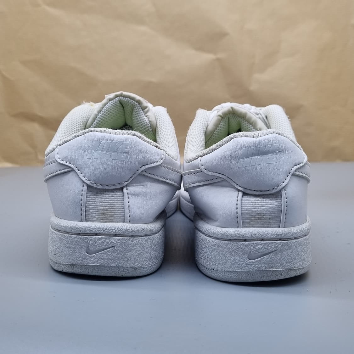 나이키 코트로얄2 스니커즈 245 상품이미지4