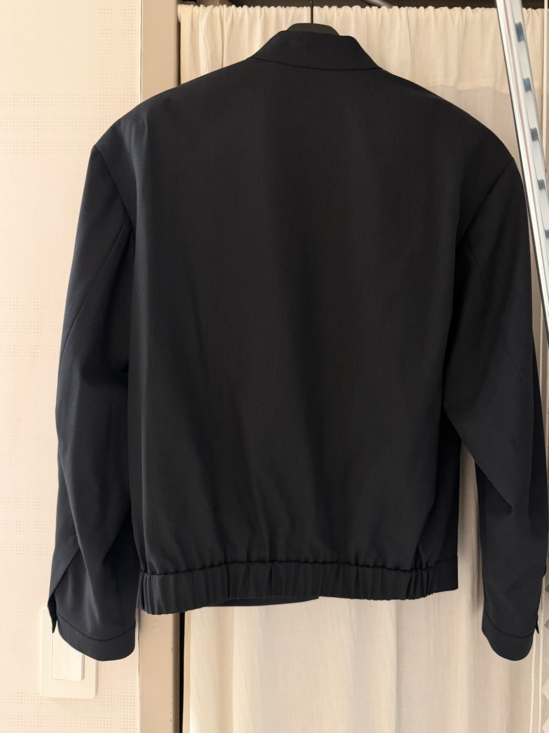 아모멘토 울 스트라이프 집업 자켓 상품이미지3