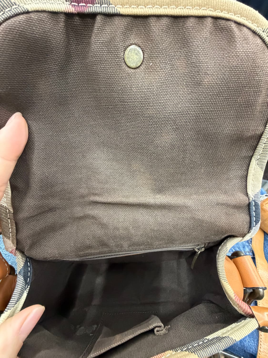 버버리 가죽 크로스백 브라운 상품이미지6