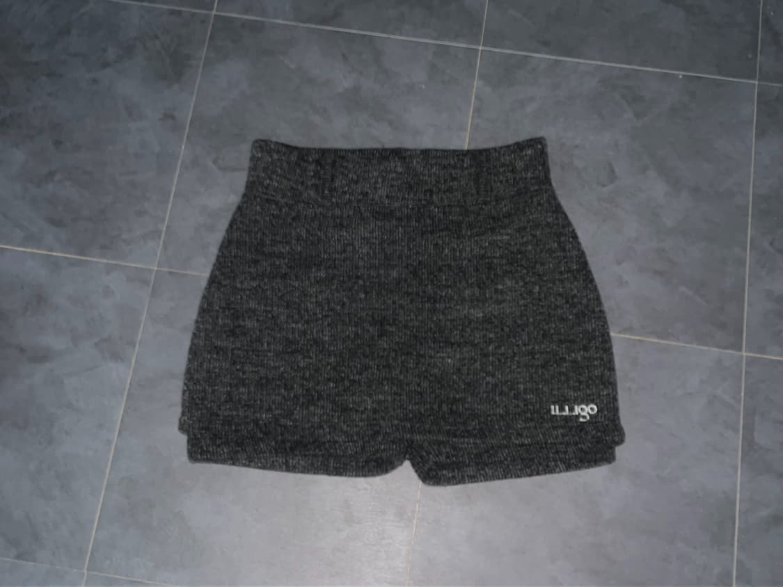 일리고 단종 니트 스커트팬츠 *차콜 상품이미지1