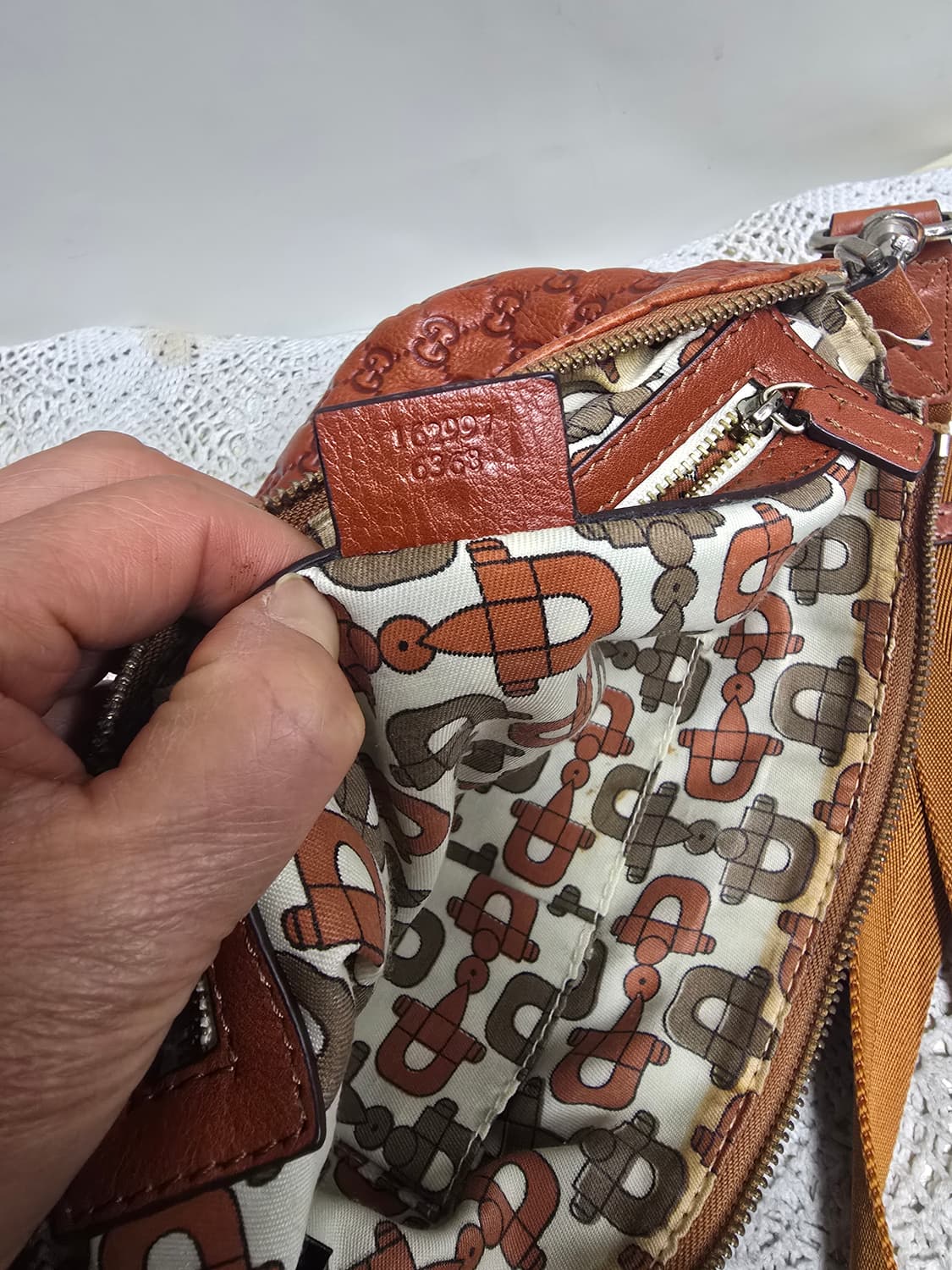 구찌 시마 레더 크로스백 상품이미지8