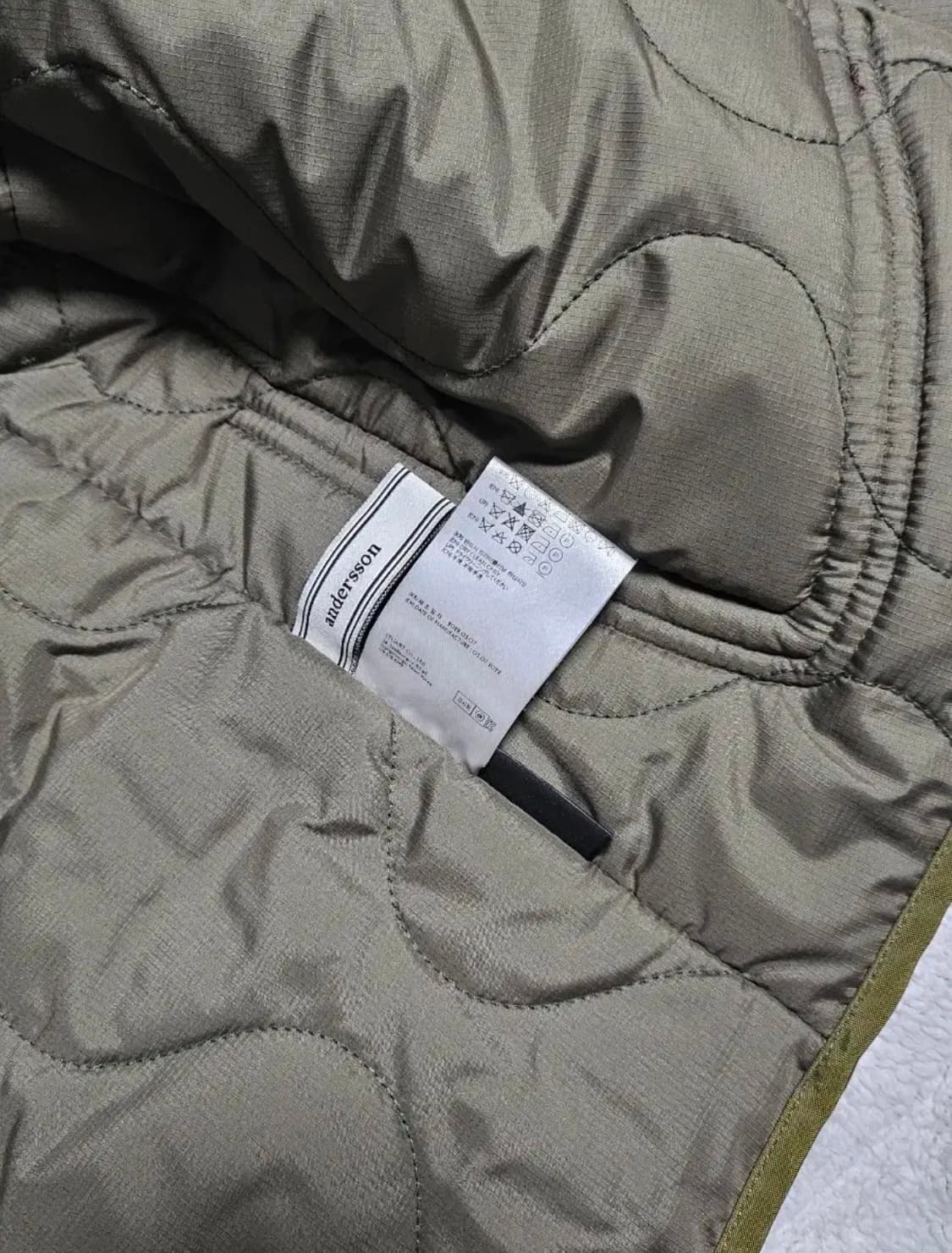 앤더슨벨 퀄티드 후드 자켓 카키 상품이미지4