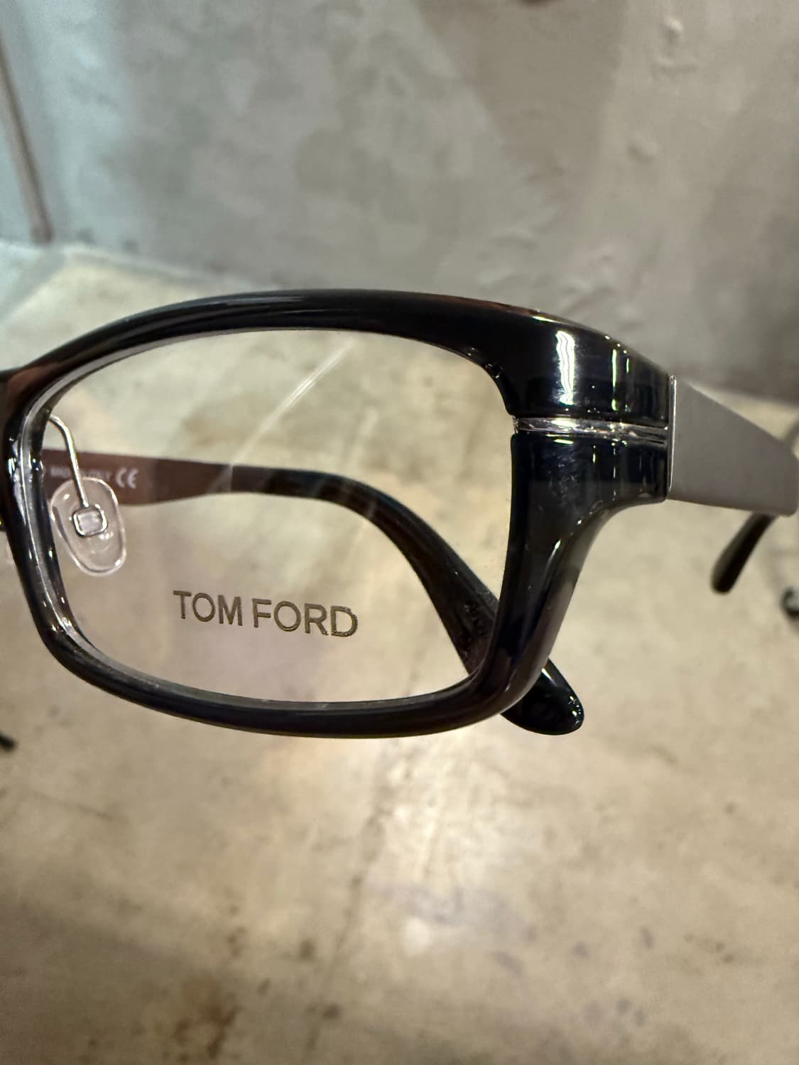 톰포드 TOM FORD TF5217 블랙 뿔테 안경 상품이미지2