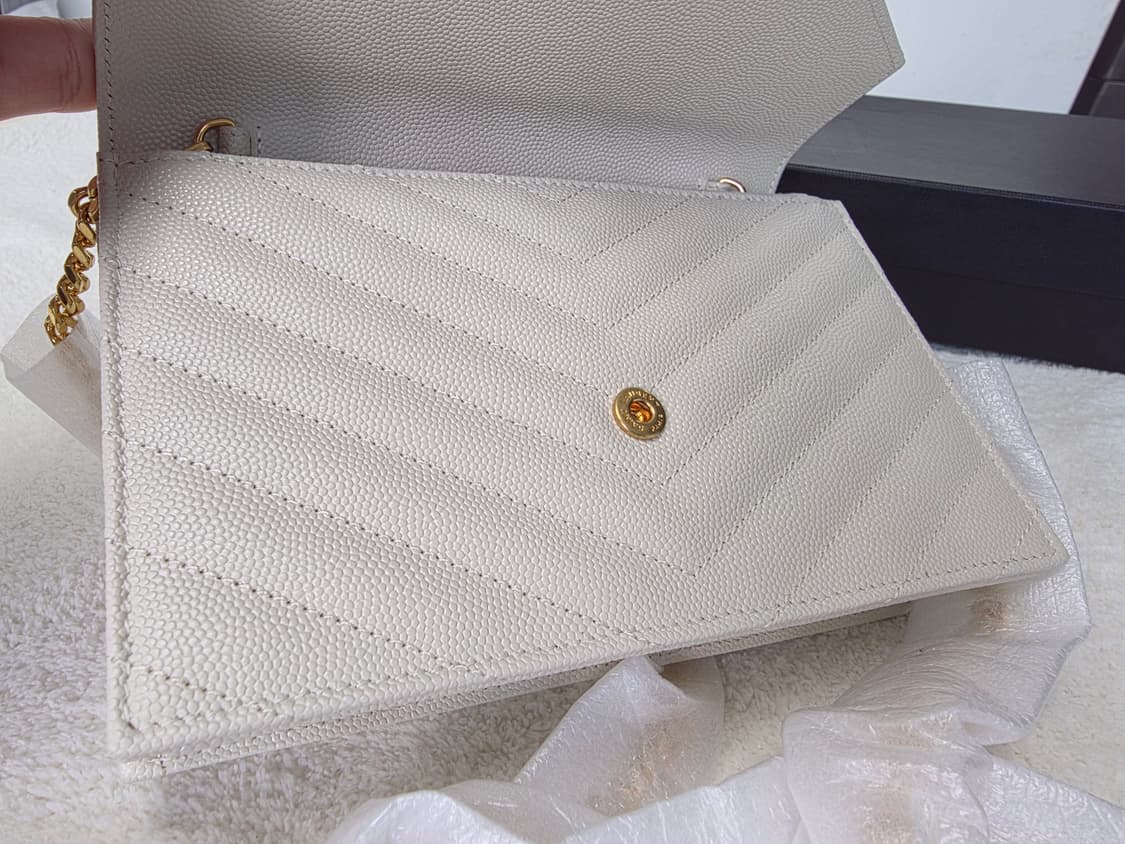 생로랑 WOC 크로스백  상품이미지6