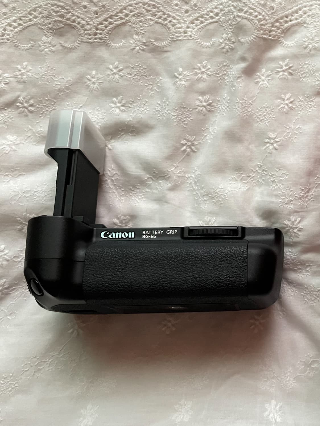 [미사용] 캐논 BG-E6 배터리 그립 상품이미지1