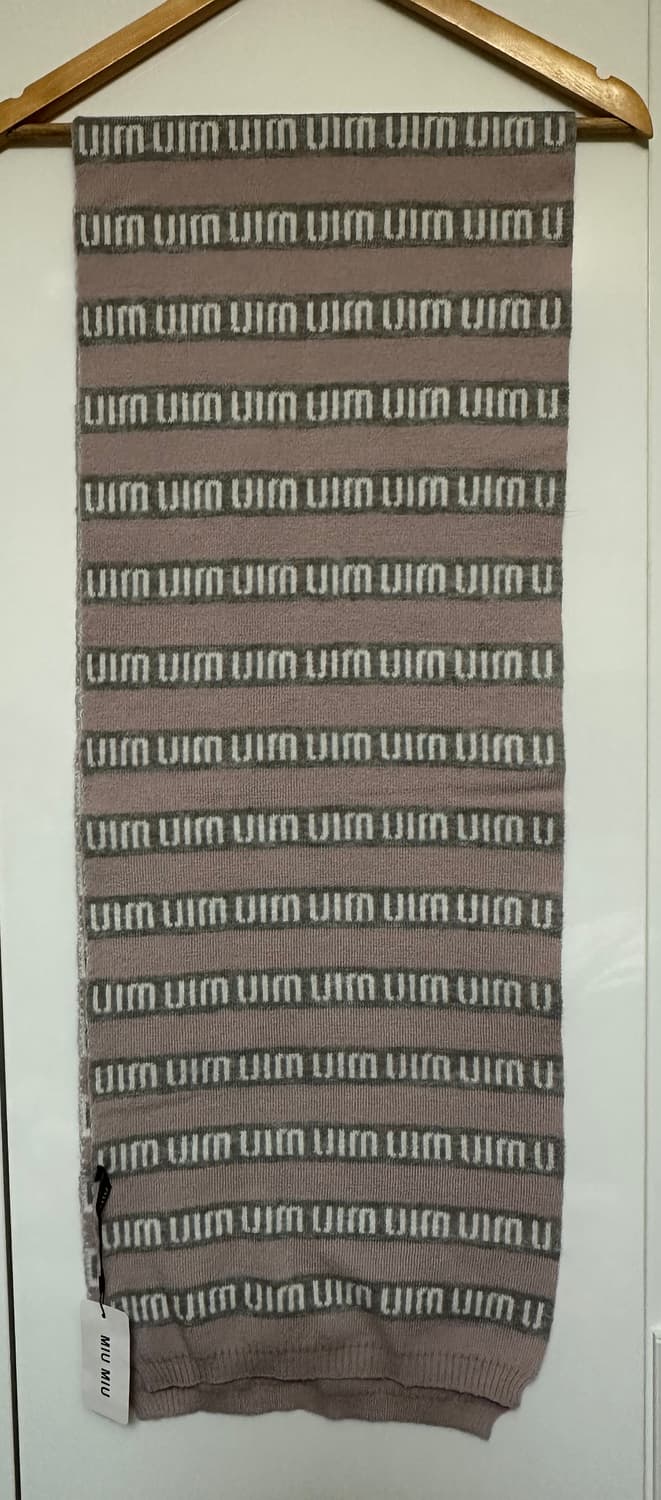 미우미우 로고 스트라이프울 머플러 상품이미지1