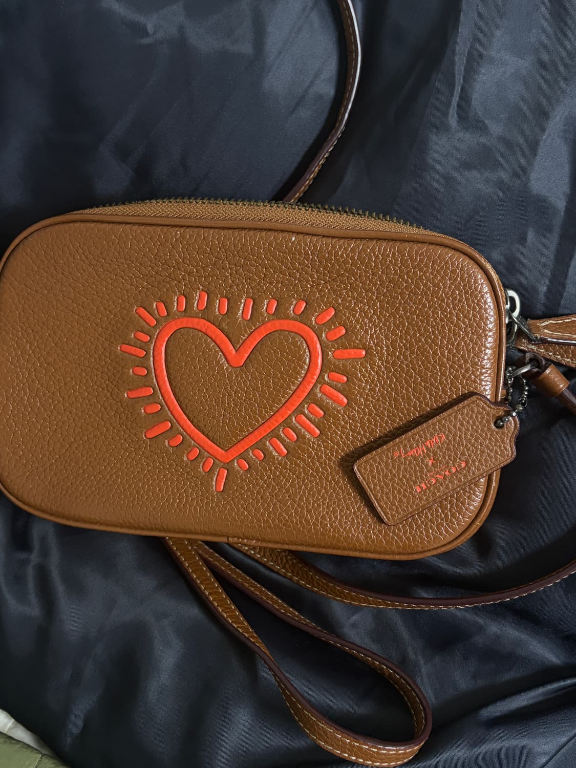 코치 키스해링 콜라보 크로스백 상품이미지3