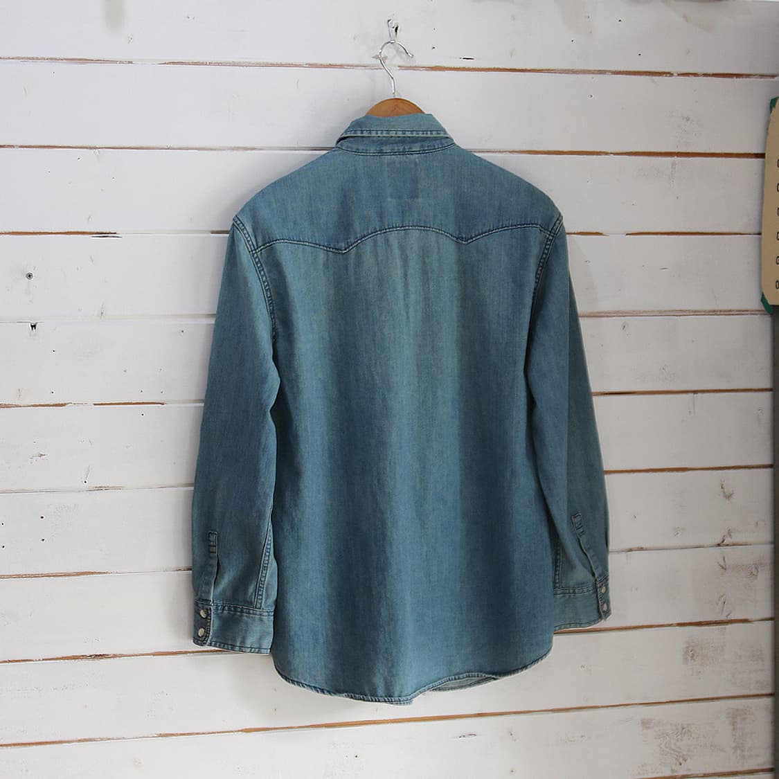 (착용컷) 리바이스 웨스턴 데님 셔츠 (남성용 98) 상품이미지2