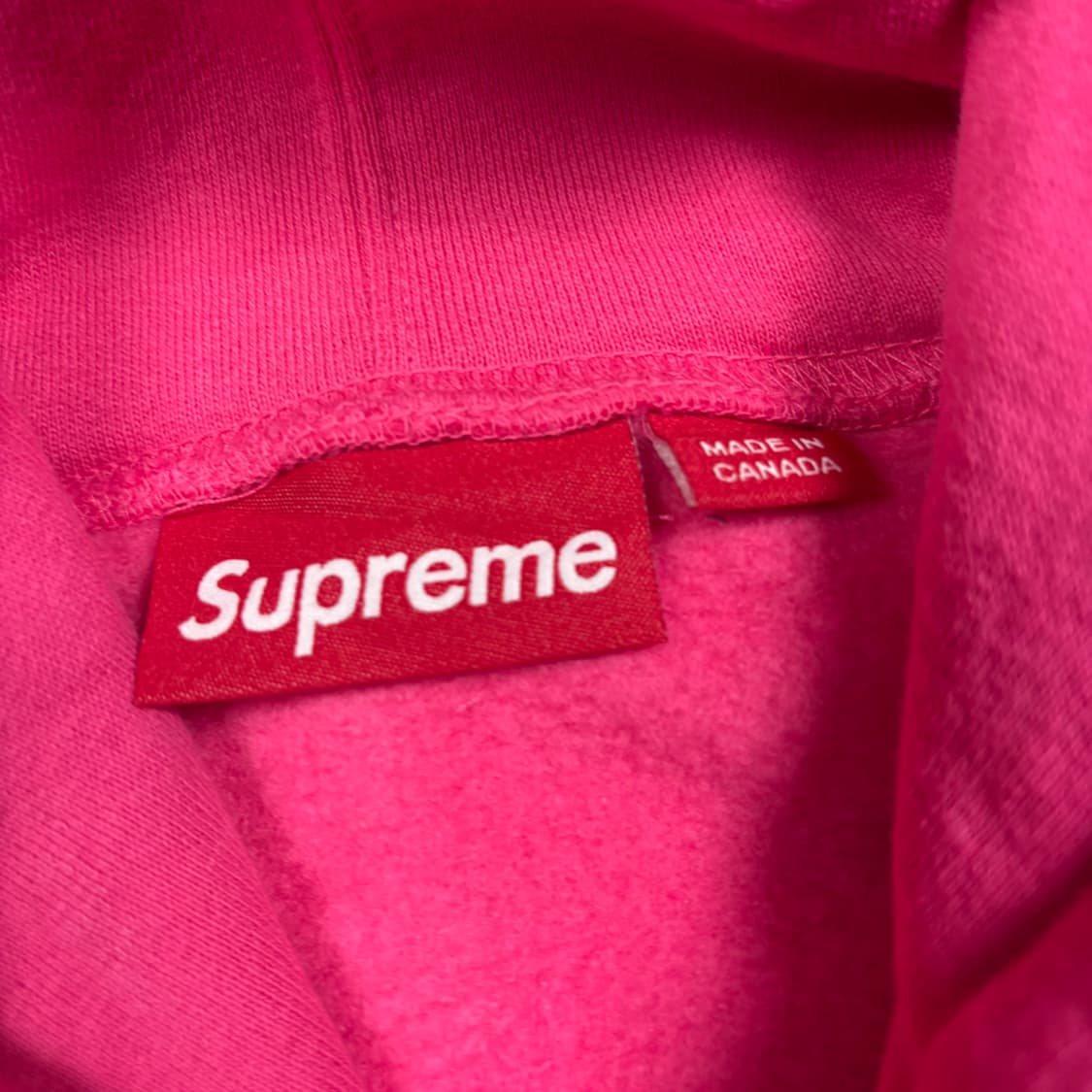 슈프림 핑크컬러 스몰 패치로고 후드티 상품이미지3