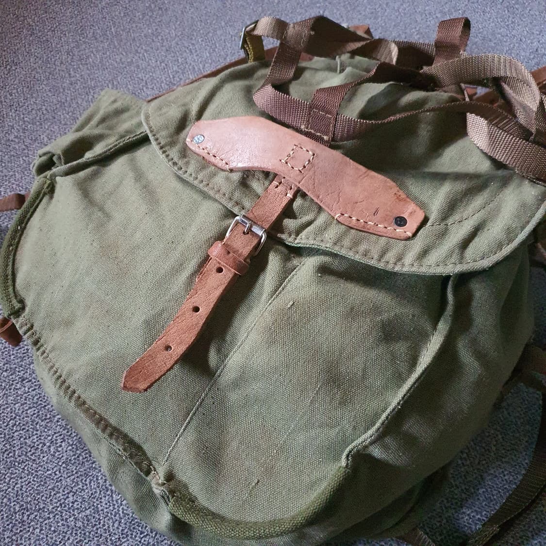 70s 루마니아군용 배낭 상품이미지2