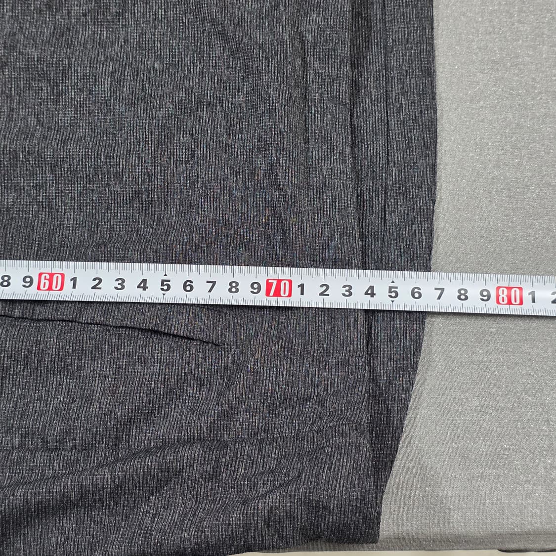 110) 데상트 후드 경량 스판 바람막이 차콜그레이 상품이미지8