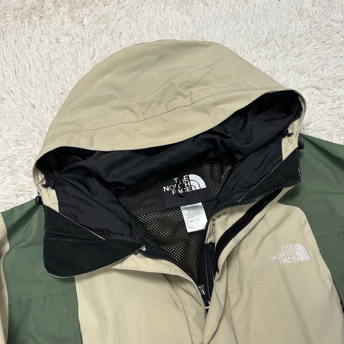 The North Face Gore-Tex Windbreaker 상품이미지5