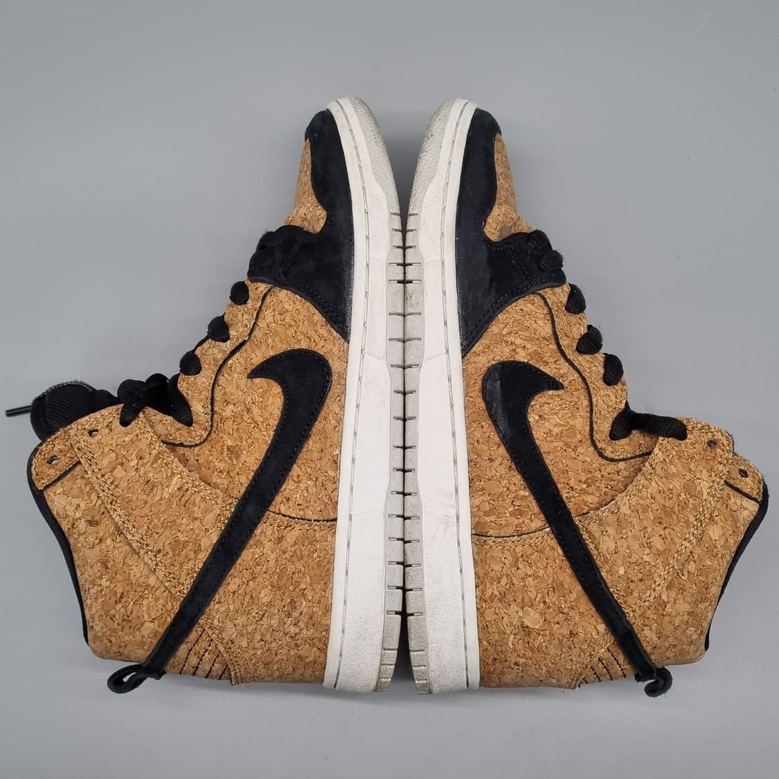 나이키 덩크 프리미엄sb 코르크 미드 240 상품이미지5