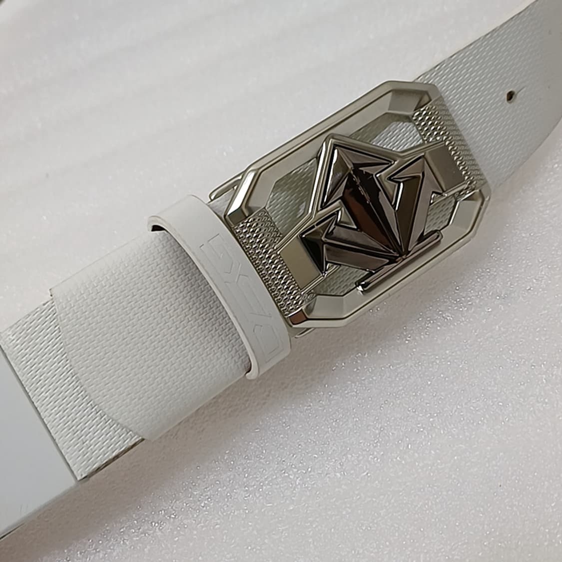 데상트 골프 남성 가죽 벨트 튼튼 흰색 사랑봉봉
 상품이미지4