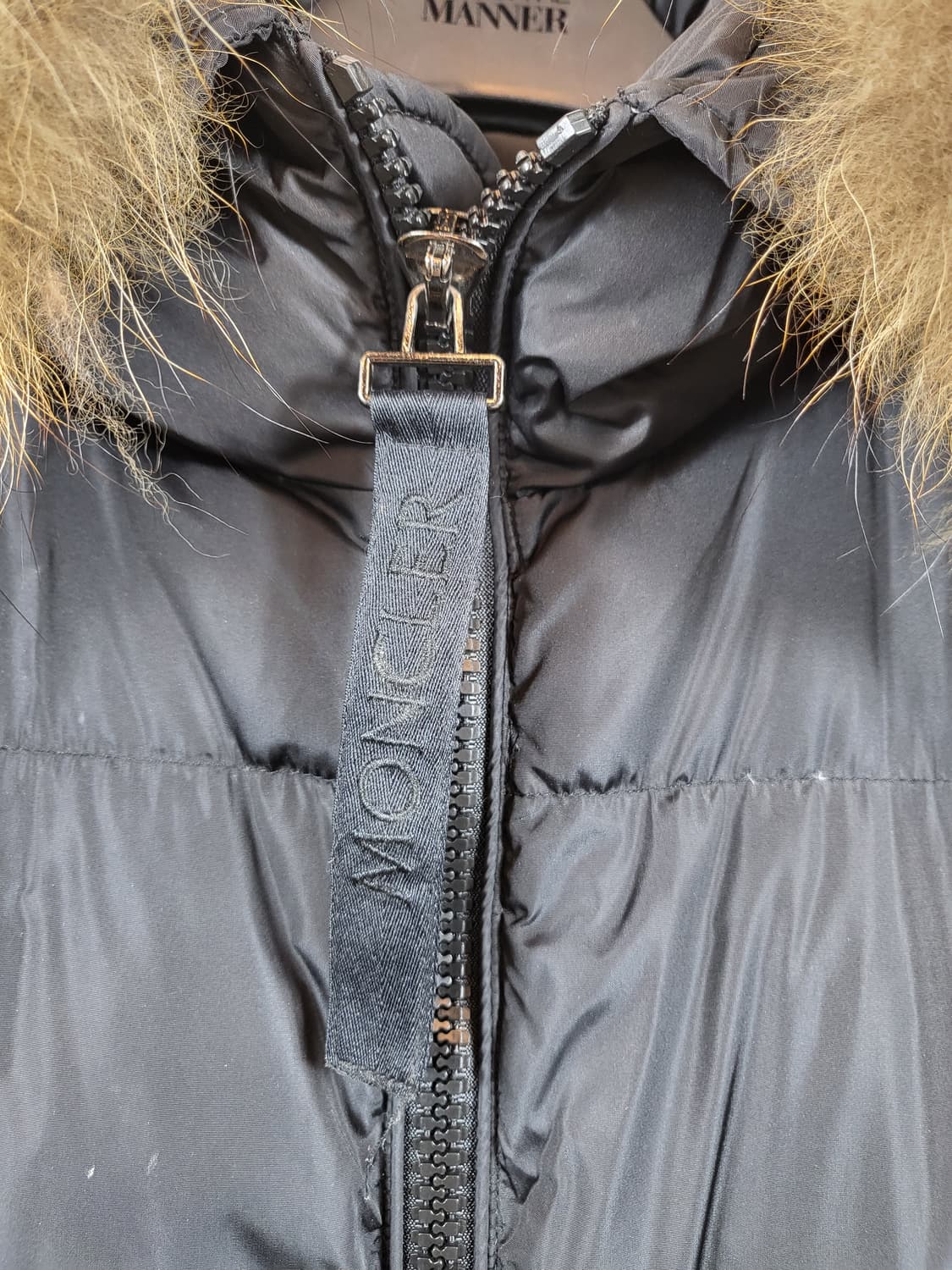 몽클레어 마리노니에르 후드롱패딩 블랙 4사이즈 95-100 M 상품이미지2