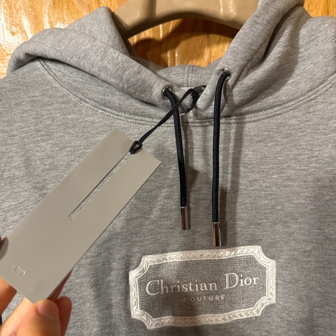 디올 그레이 로고 후드티셔츠 새상품 상품이미지6