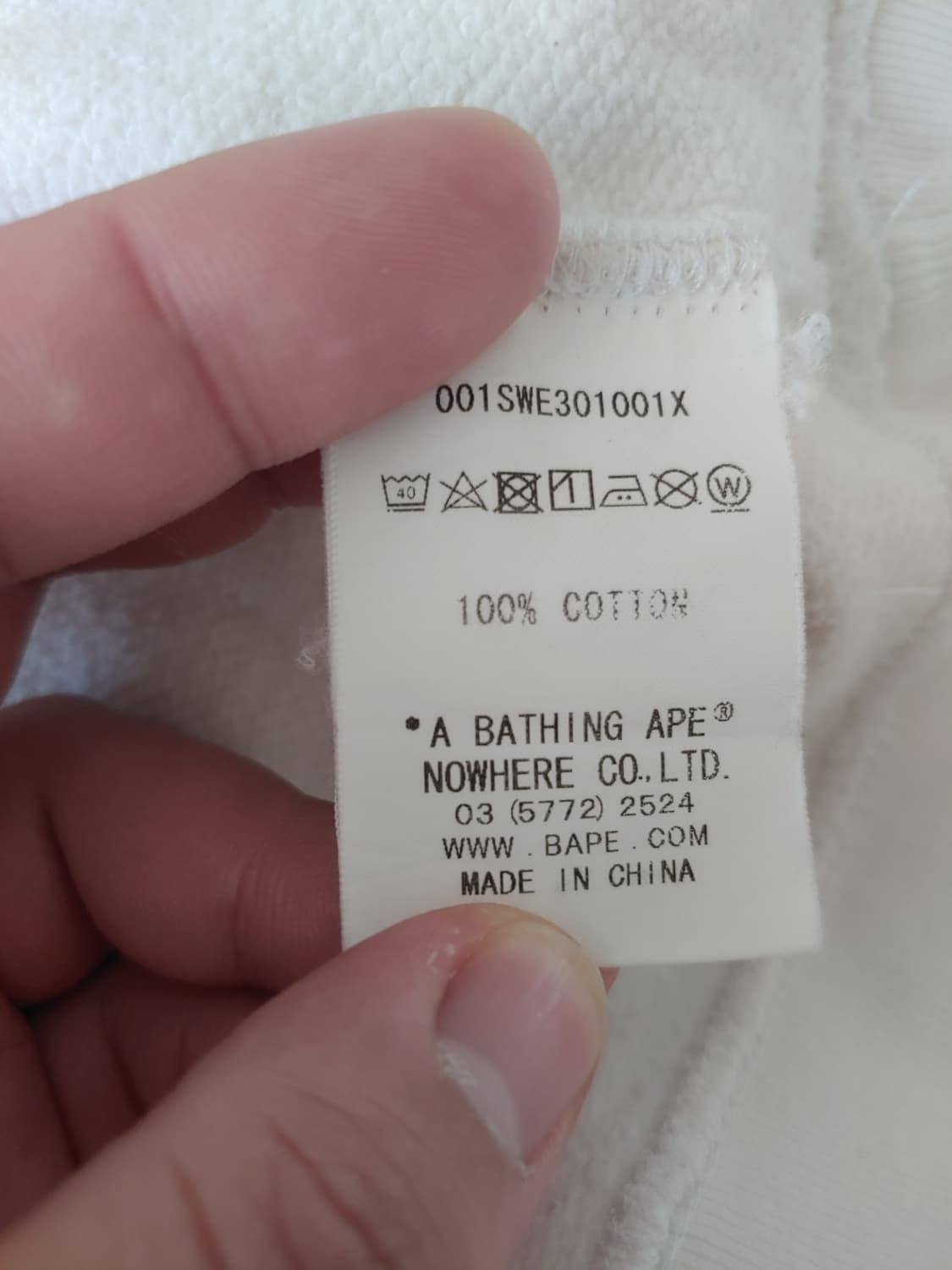 [2XL] 베이프 샤크 맨투맨 화이트 상품이미지4