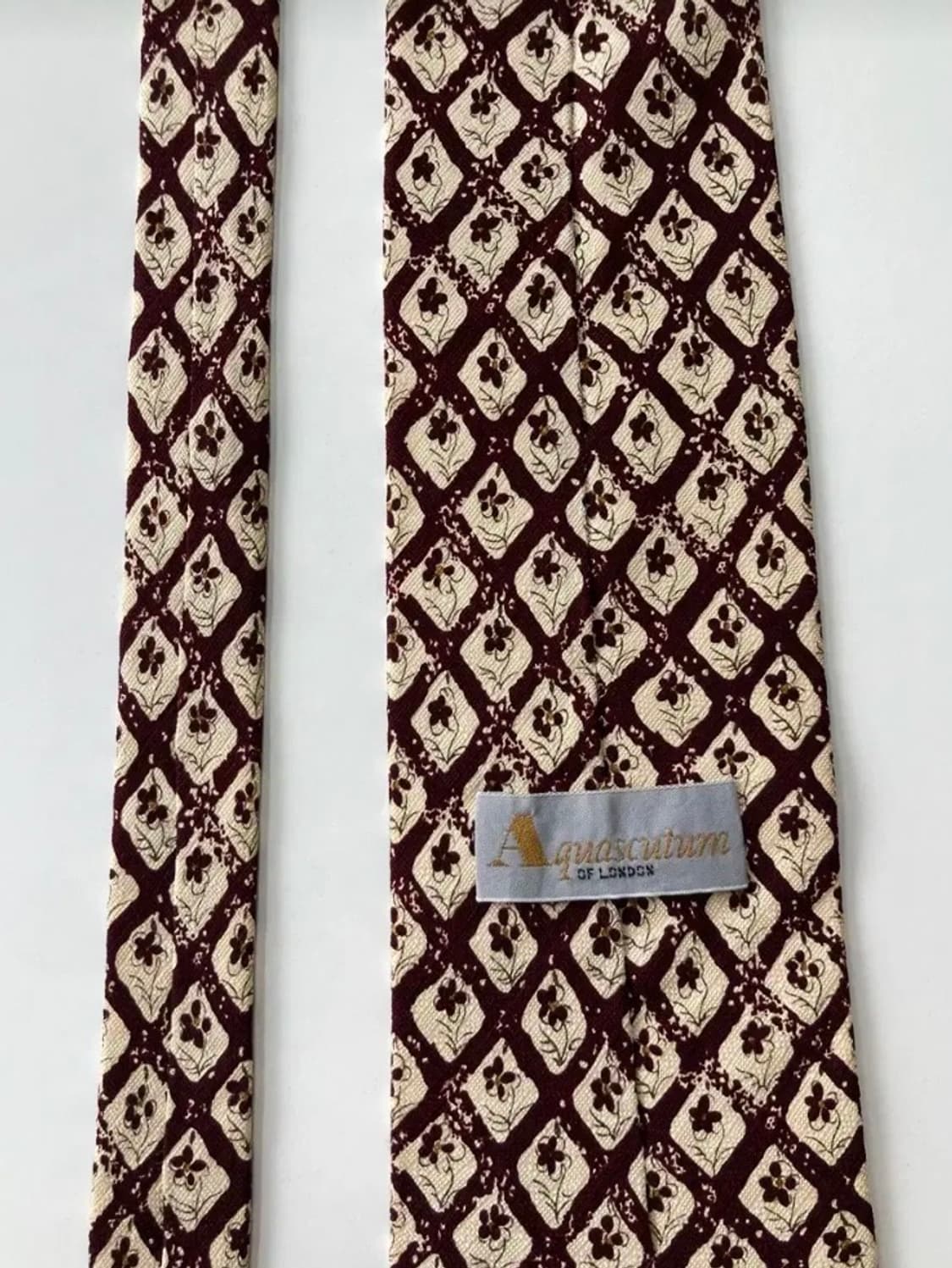 아쿠아스큐텀 넥타이 상품이미지4