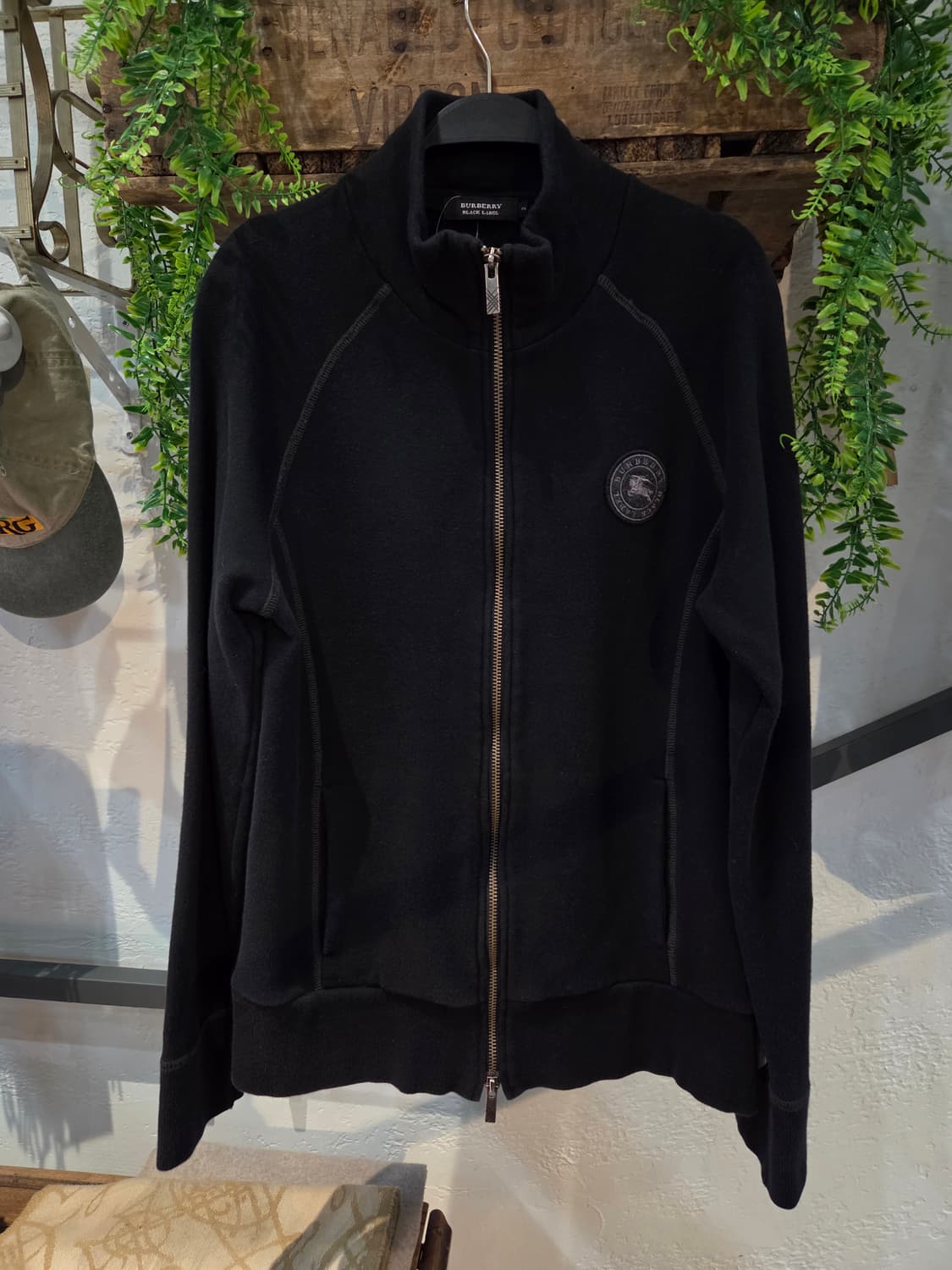 BURBERRY 버버리 블랙라벨 2-way 블랙집업 상품이미지3