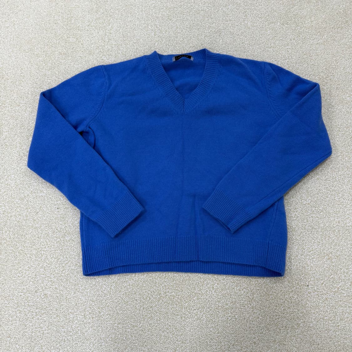 [85] 구호 플러스 여성 크롭 브이넥 니트 0107T1 상품이미지1