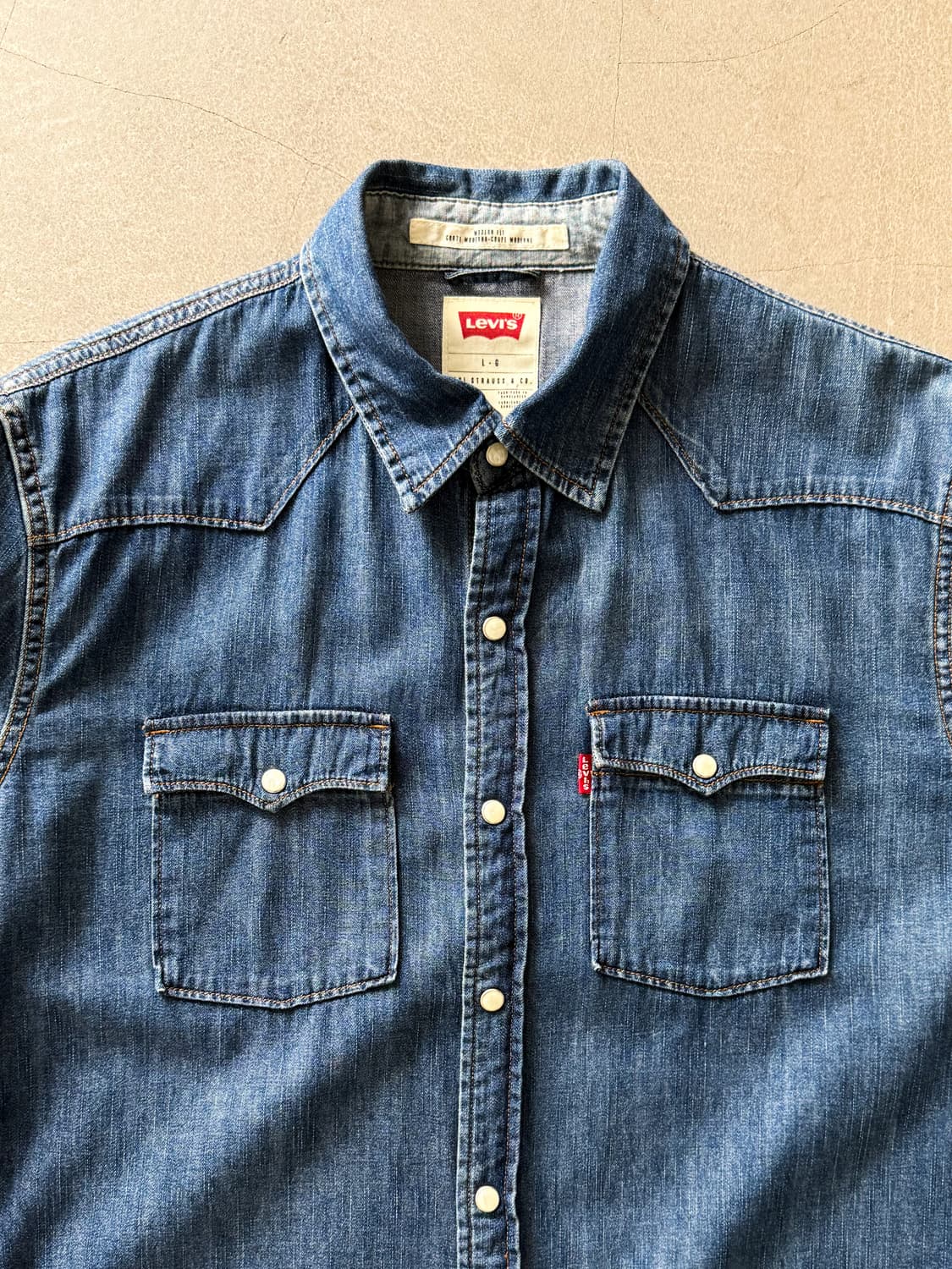 Vintage Levi's Western Denim Shirt 상품이미지3