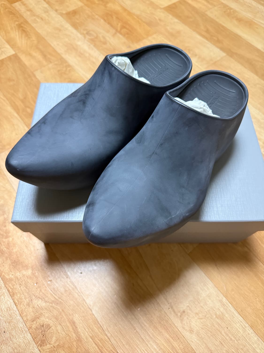 [41] 발렌시아가 테크노 클로그 무광 원아웃 상품이미지2