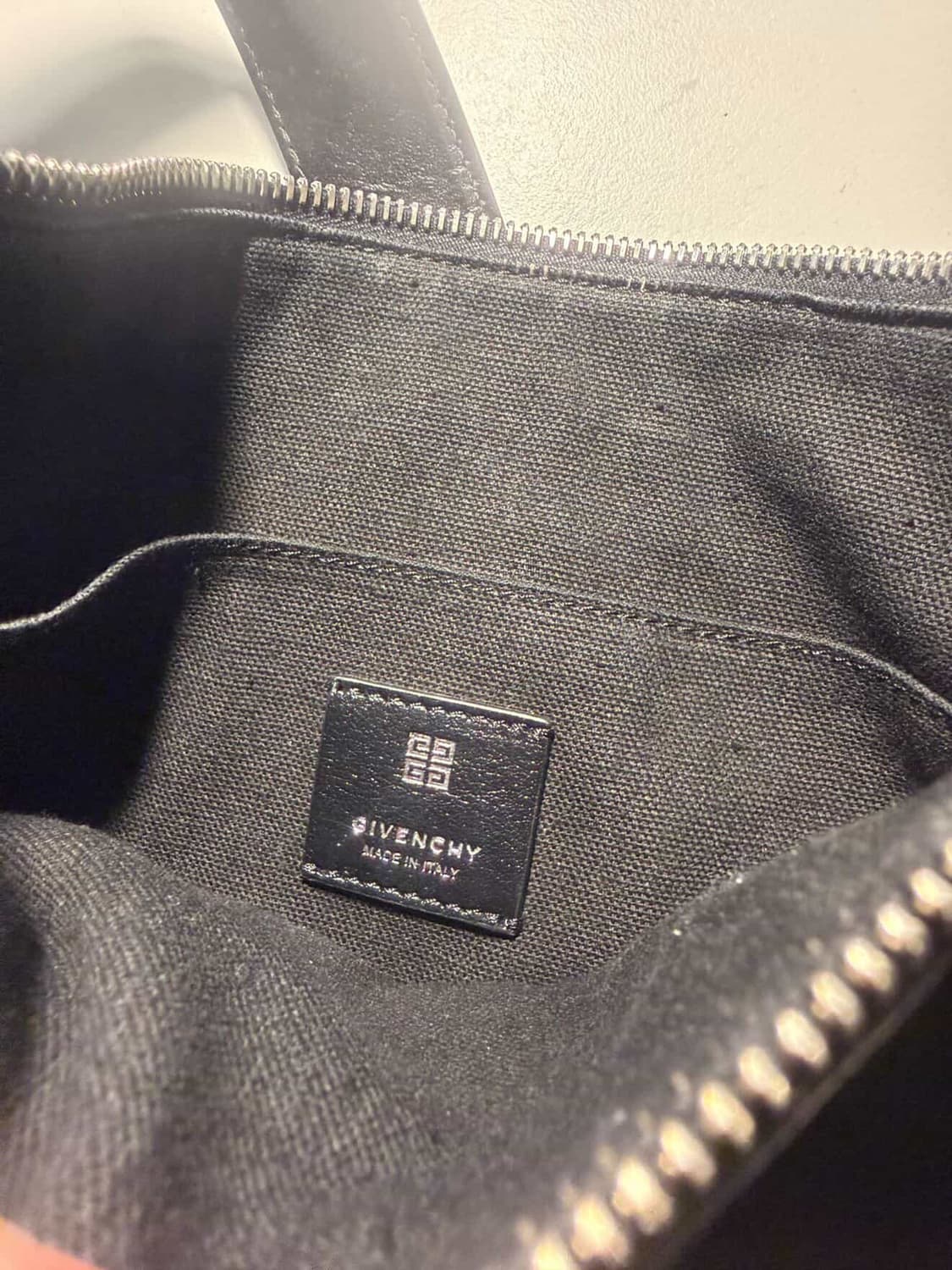 지방시 부아유 VOYOU 버클 숄더백 미디움 상품이미지4