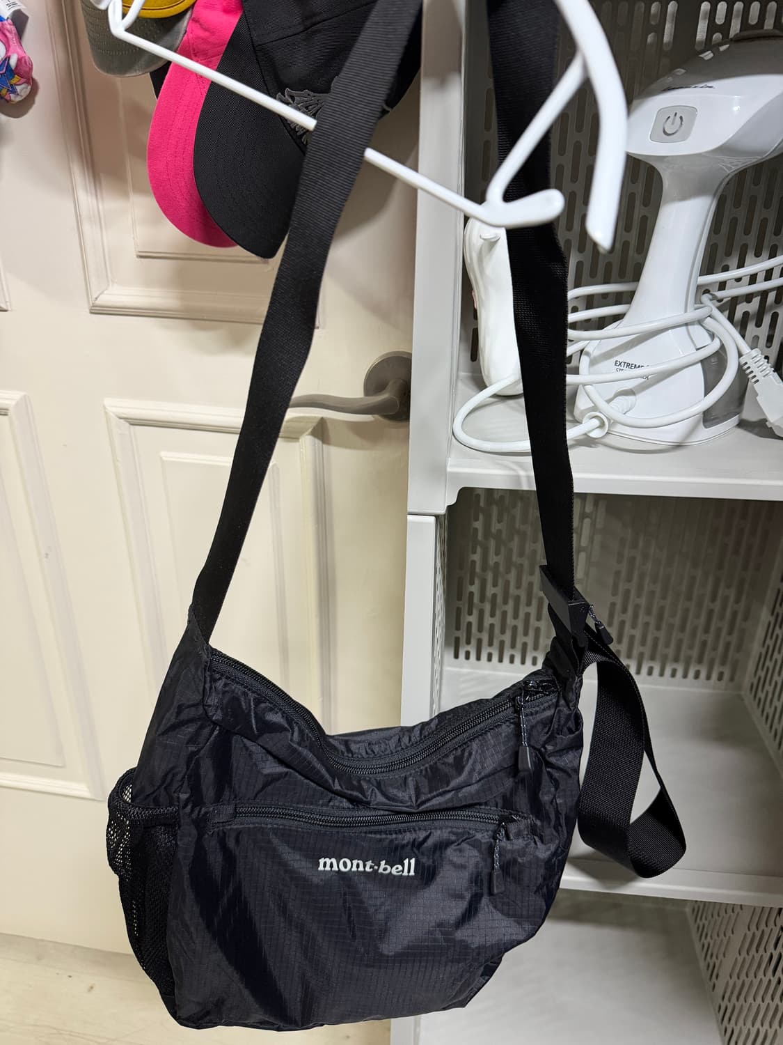 몽벨 포케터블 라이트 숄더백 상품이미지1