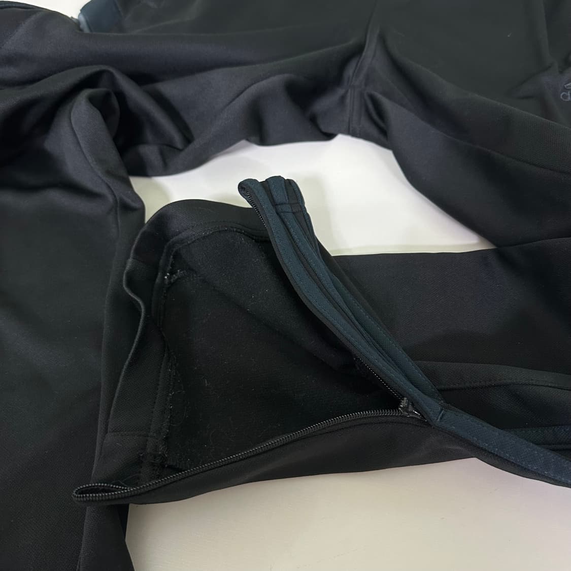 95 M 아디다스풋볼 블랙 머슬핏 CLIMALITE 트레이닝 축구팬츠 상품이미지4