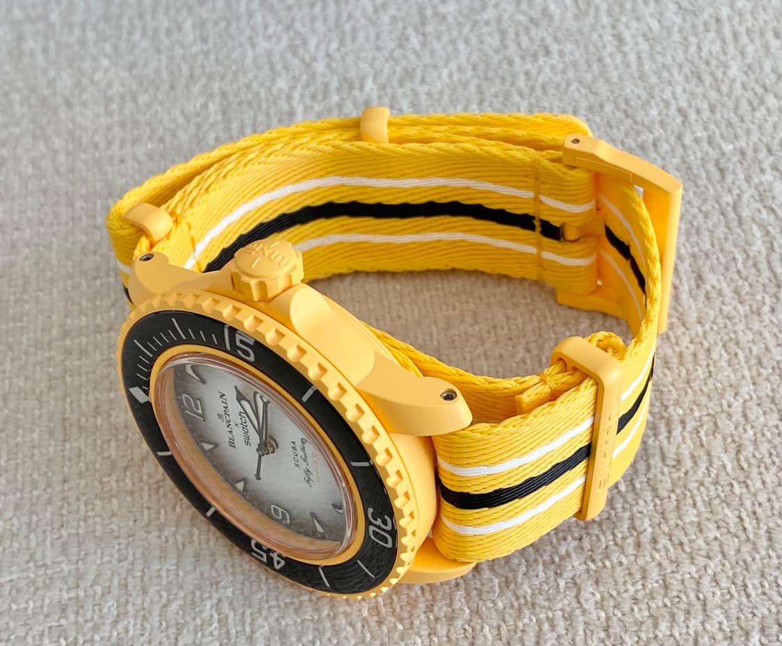 스와치X블랑팡 오션 오브 스톰 42mm 바이오 세라믹 오토메틱 옐로우 상품이미지7