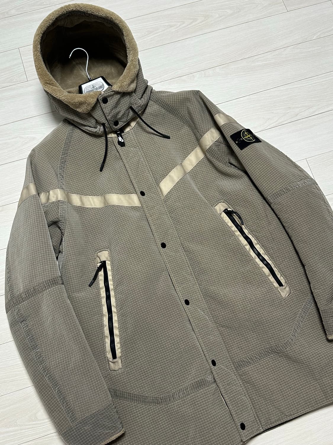 스톤아일랜드 x 나이키 자카드 그리드 울 점퍼 XL(105-110) 상품이미지6