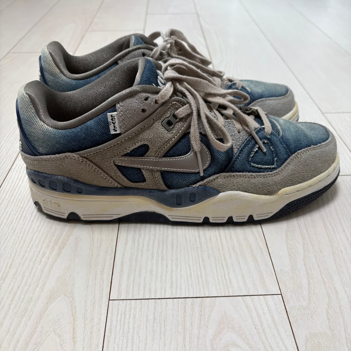 [270] 나이키 니고 리바이스 에어포스3 로우 상품이미지2