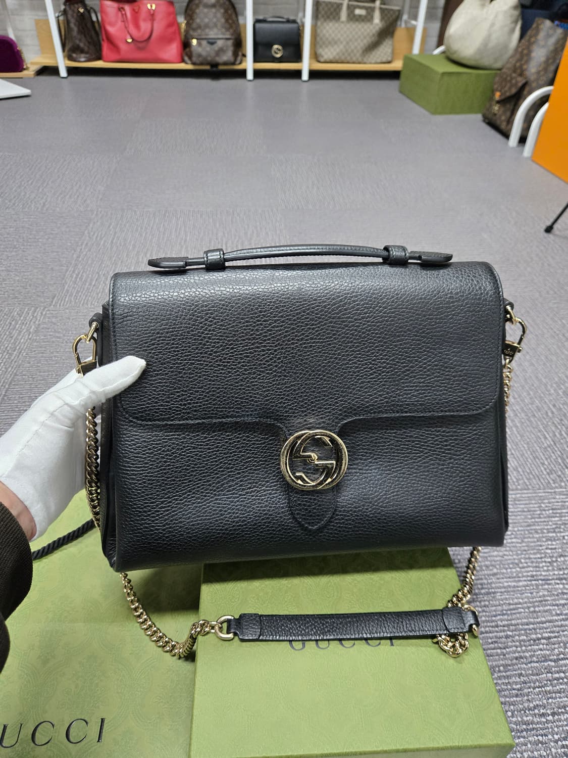 [특가][정품] 구찌 인터로킹 탑핸들백 라지 상품이미지1