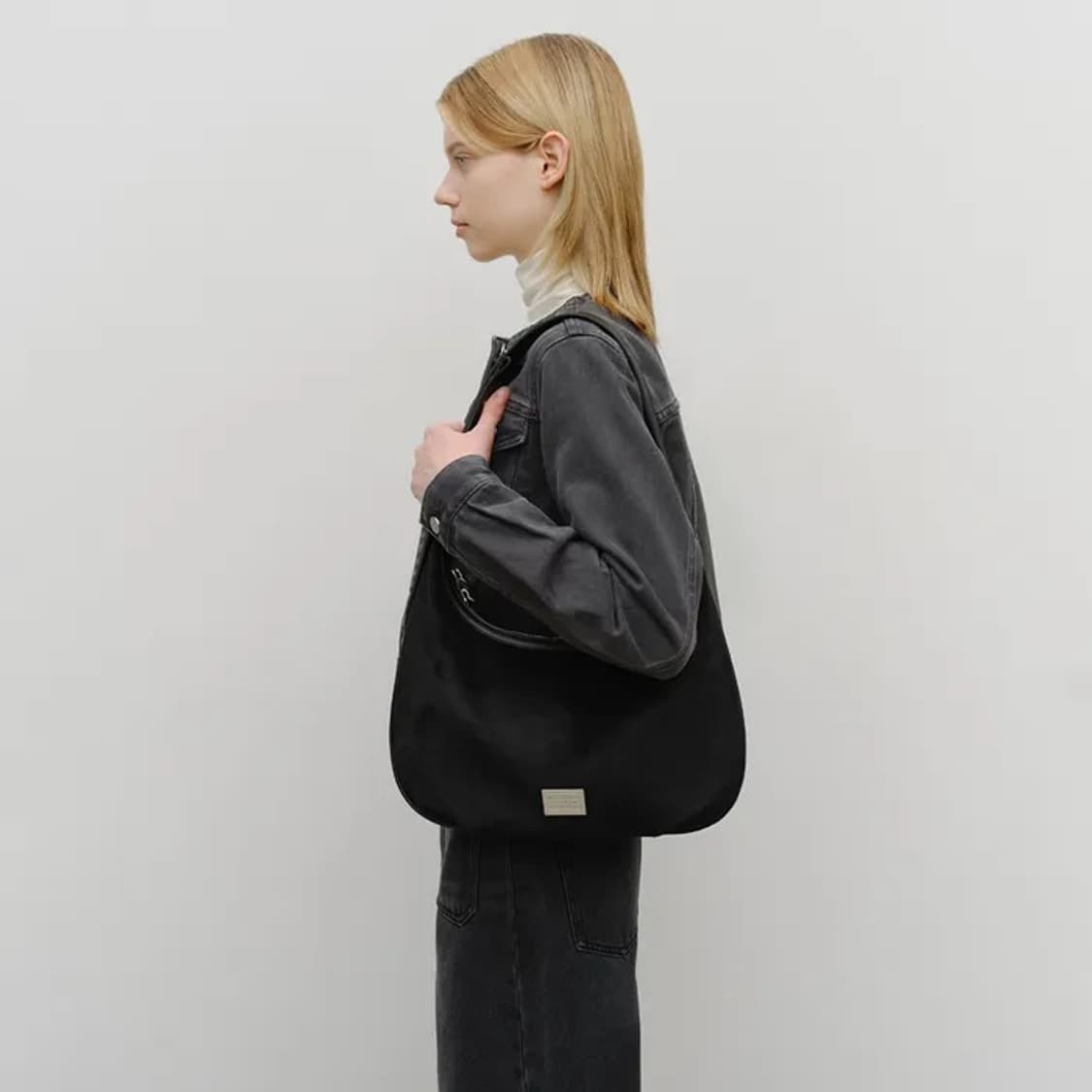 [스웨이드]마리떼 프랑소와 저버 숄더백 블랙 상품이미지2