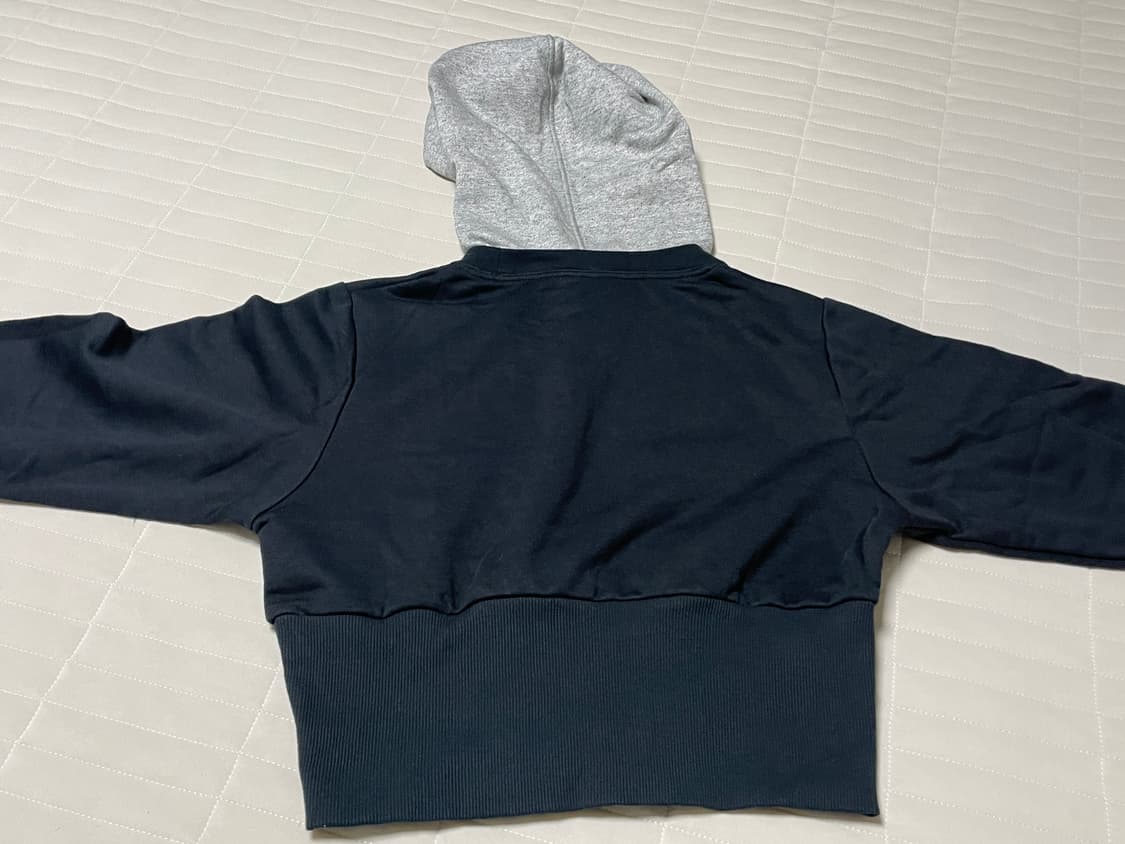 [새상품]나이키 미니 스우시 크롭 밴딩 플리스 숏 후드티 블랙 그레이 상품이미지3