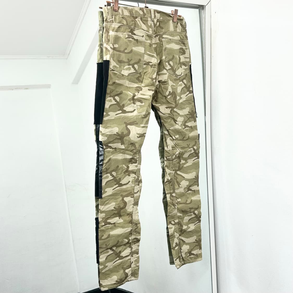 꼼데가르송 옴므 플러스 카모플라쥬 레더 패치 팬츠 상품이미지5
