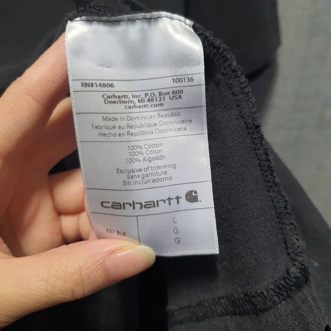 칼하트 루즈핏  포켓 반팔티 블랙  상품이미지5