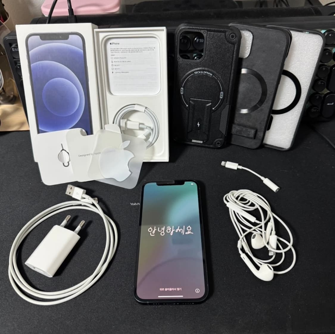 아이폰12 블랙64gb A급 풀박스 이어폰/배터리/충전기/케이스 상품이미지1
