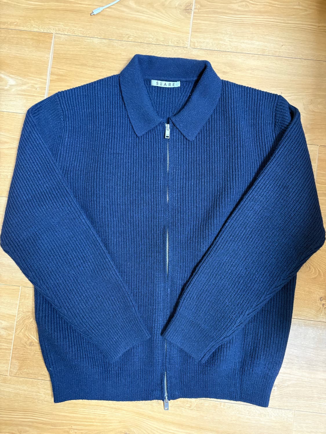 수아레 하찌 카라 투웨이 집업 니트 상품이미지1