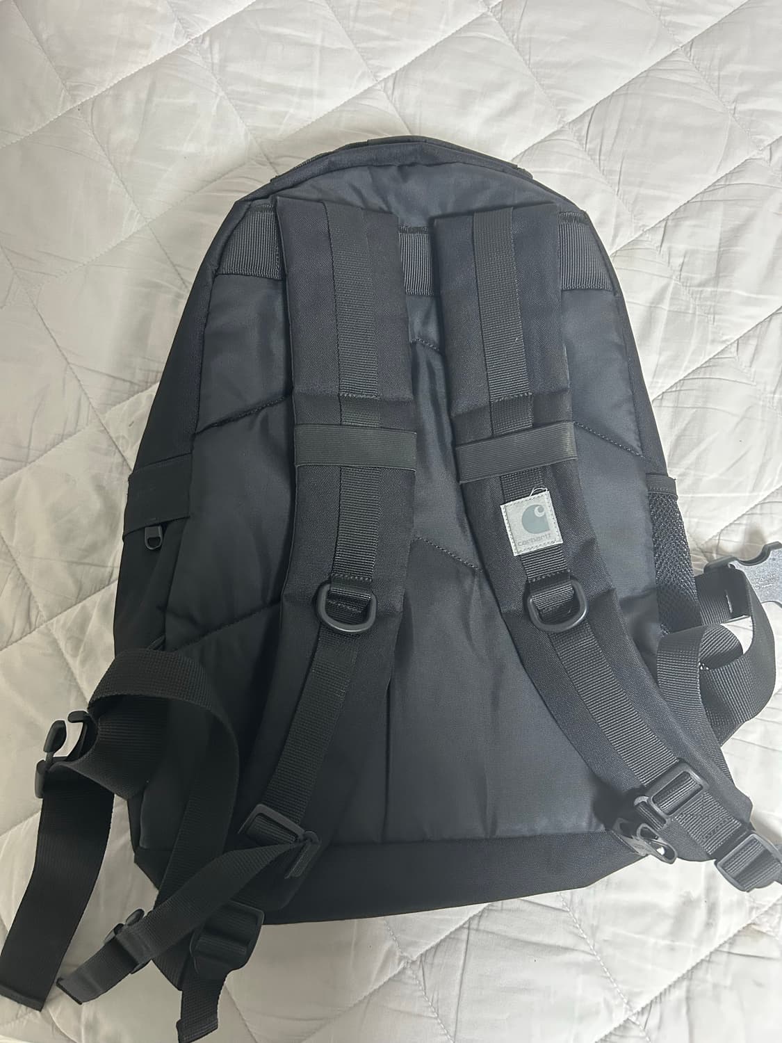 칼하트 킥플립 리플렉티브 백팩 블랙. 상품이미지2