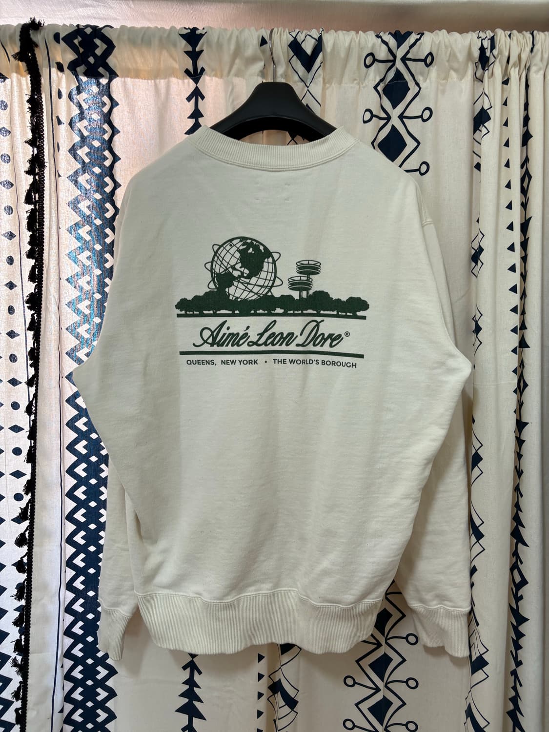 에임레온도르 / 유니스피어 크루넥 스웨트셔츠 상품이미지4